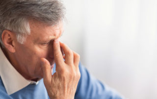 Como é realizada a cirurgia de glaucoma?